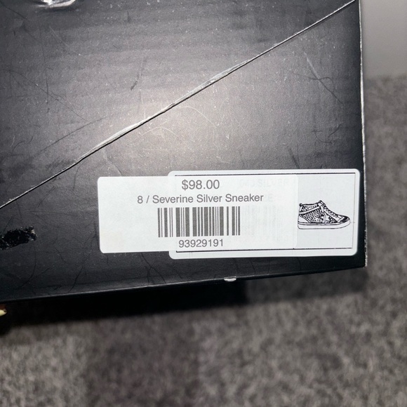 Shu Shop Severine Silver Sneaker - Picture 6 of 6